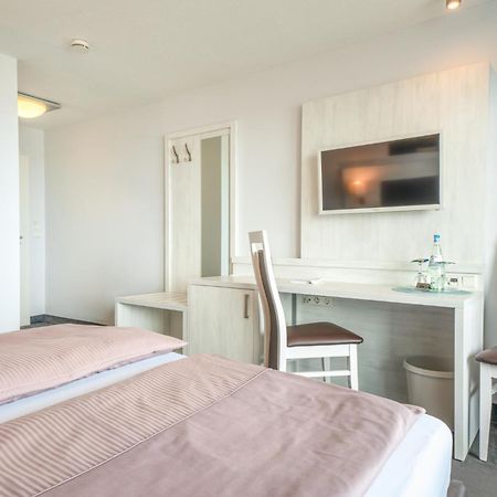 Hotel Hochseeinsel Хельголанд Номер фото