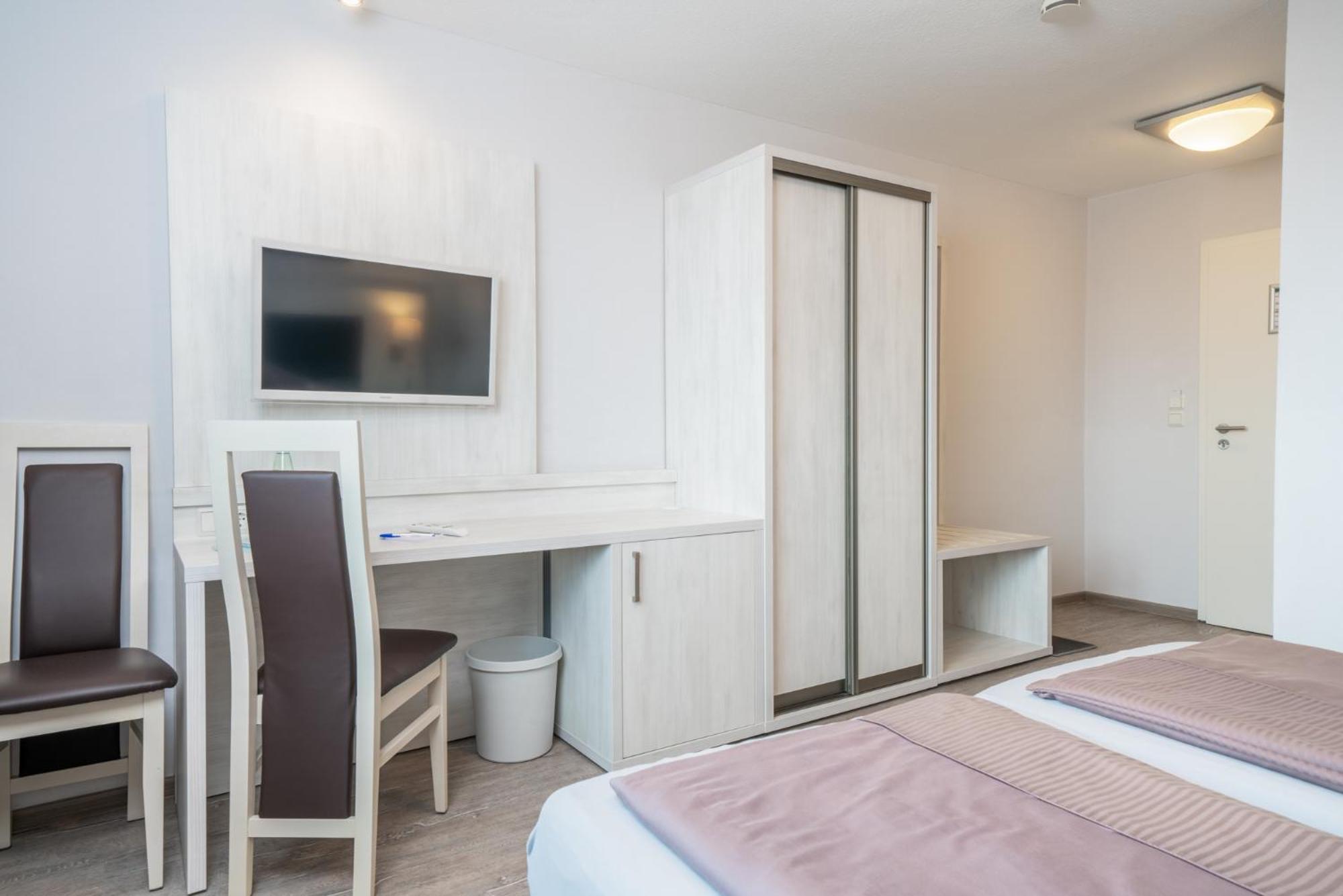 Hotel Hochseeinsel Хельголанд Номер фото
